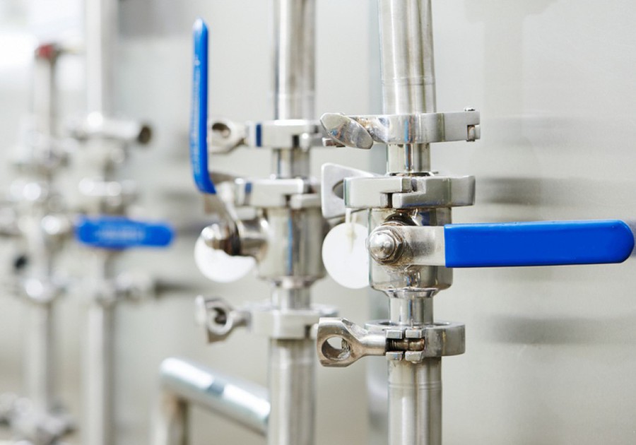 H and H Plumbing & Heating Services Home